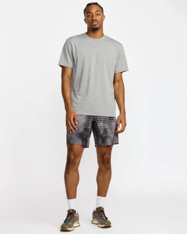 RVCA Yogger Plus 2 18" Short Smoke